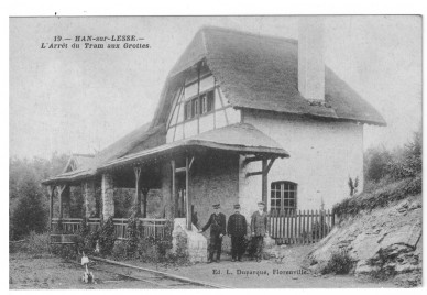 Han-sur-Lesse l'arrêt du tram aux grottes.jpg